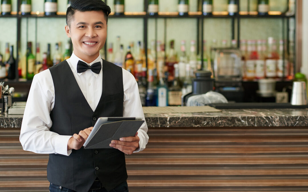 How Self-Training Tools Can Improve Employee Retention in the Retail and Restaurant Industry